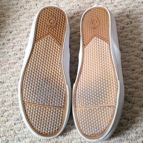 Bob's memory foam slip-on sneakers - Picture 2 of 3